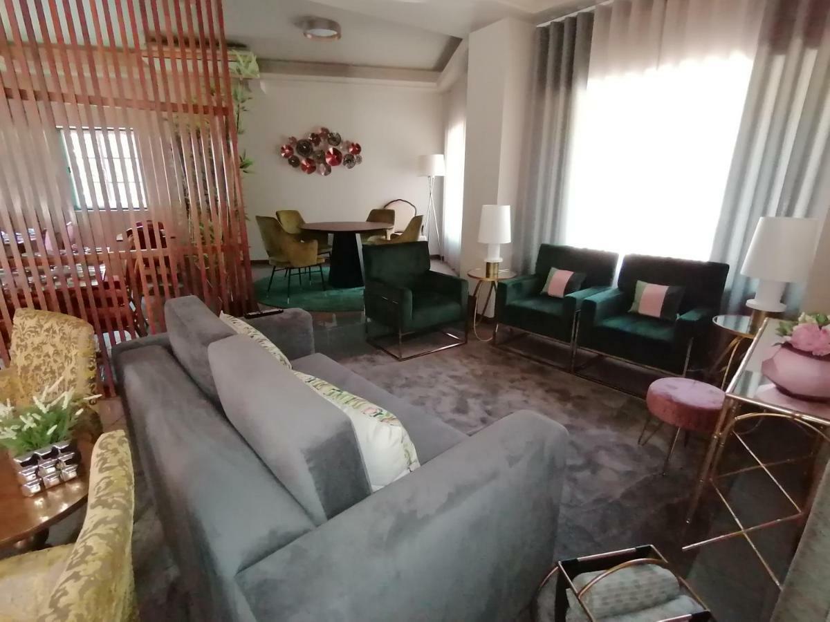 מלון לוסו Residencial Imperial מראה חיצוני תמונה